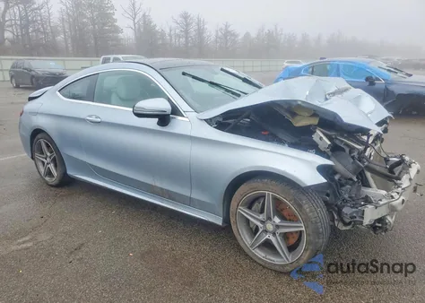 2017 Mercedes-Benz C 300 4Matic z USA, uszkodzony, nr VIN WDDWJ4KB4HF436541
